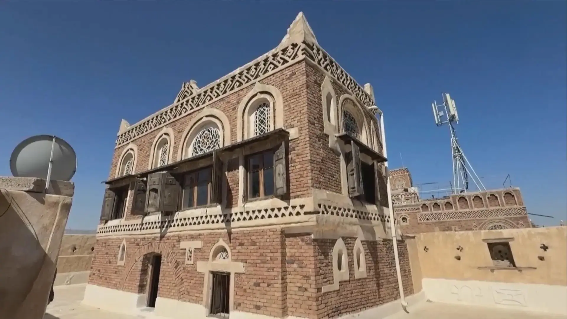 Kiến trúc truyền thống dần mai một tại Yemen